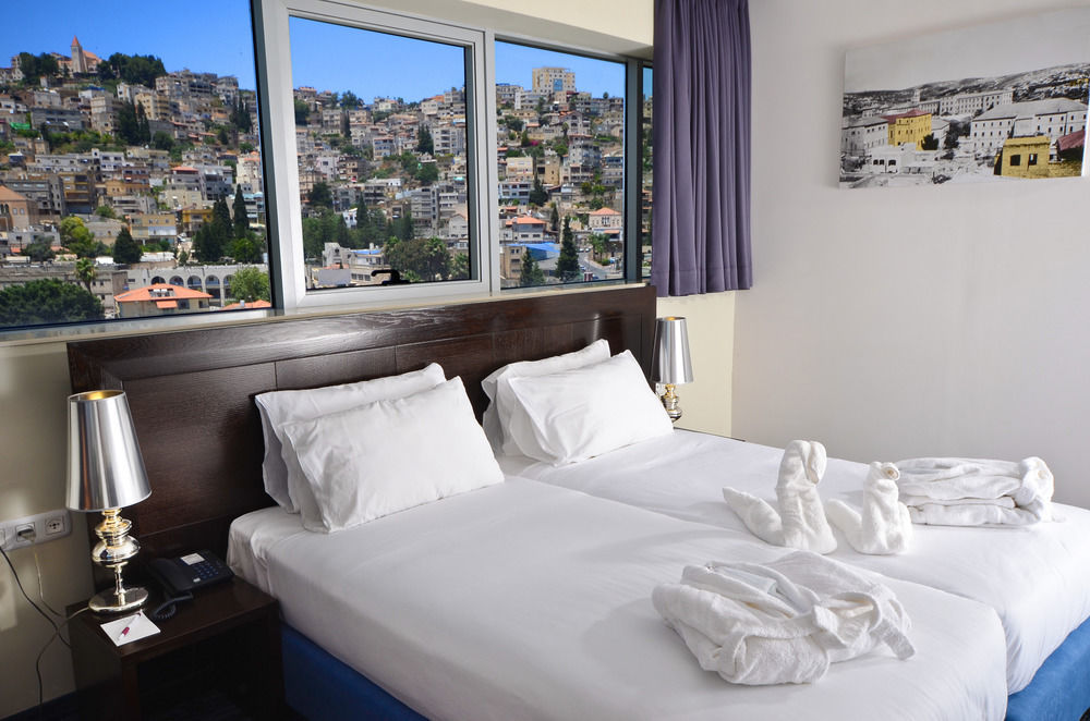 Golden Crown Old City Hotel Nazareth Ngoại thất bức ảnh