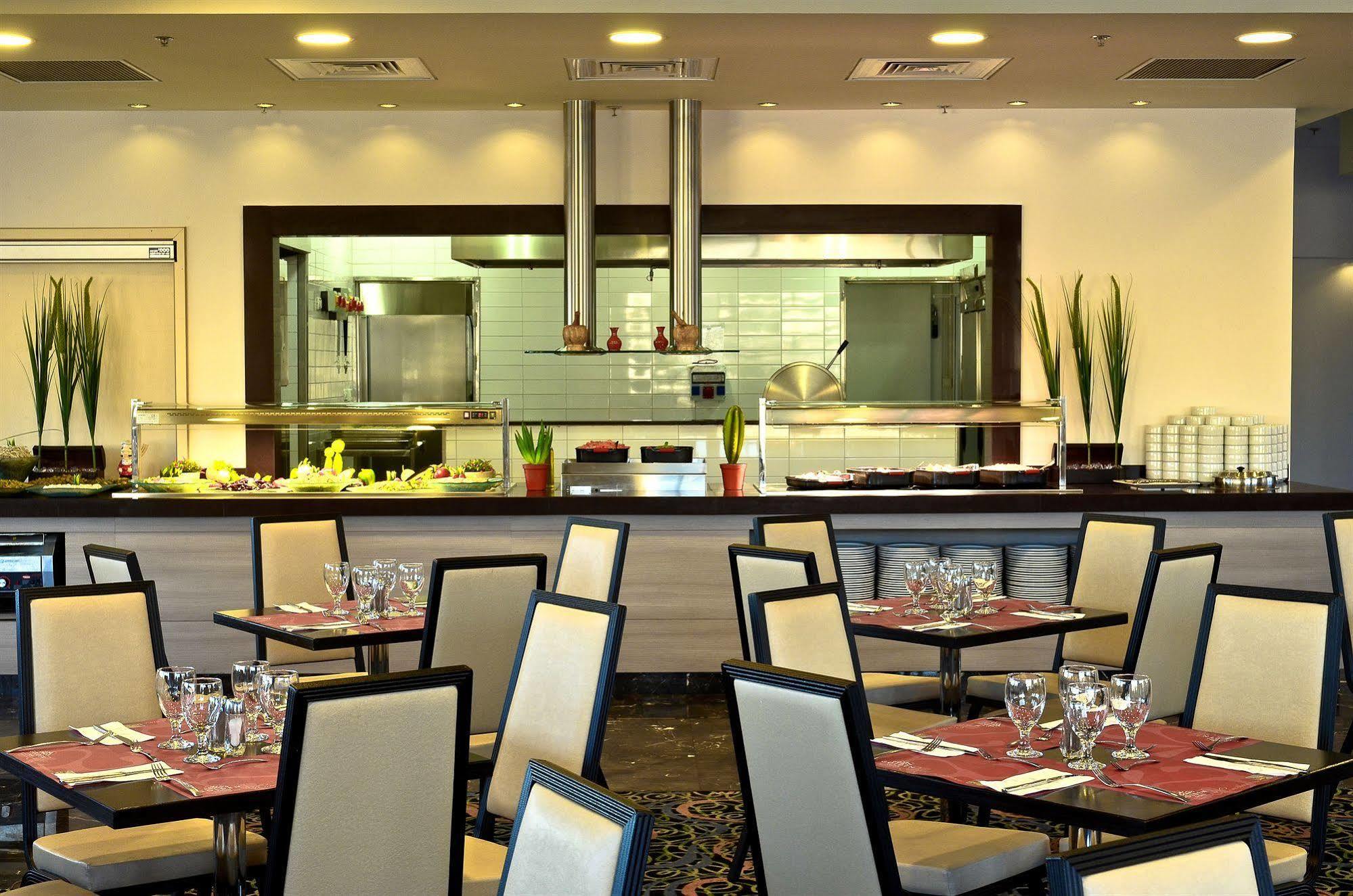 Golden Crown Old City Hotel Nazareth Ngoại thất bức ảnh